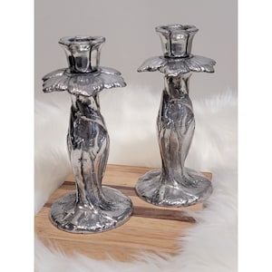Set of 2 Metal Candleholders