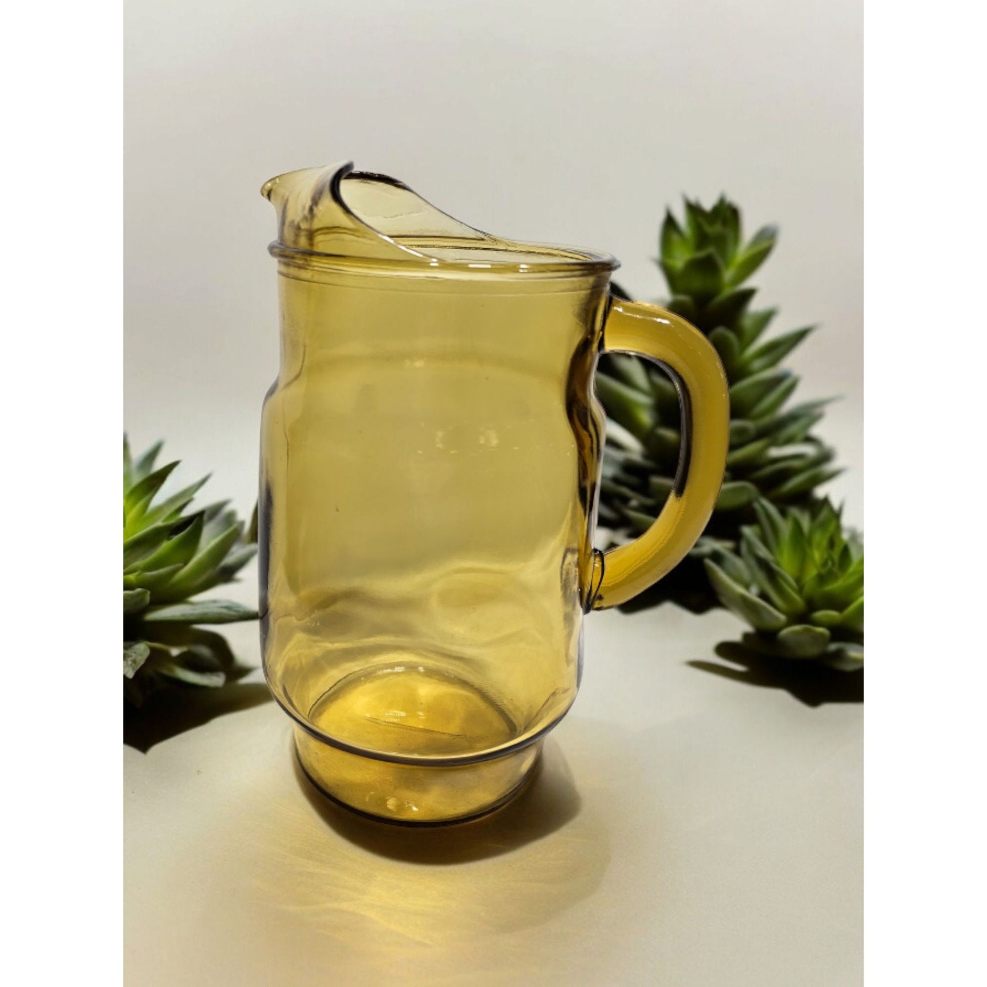 Vintage Anchor Hocking MCM 10" Pitcher with Ice Lip