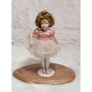 Vintage 1991 Balet Recital, Avon Porcelain Doll