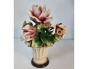 Vintage Italiaanse Capodimonte bloemen middelpunt