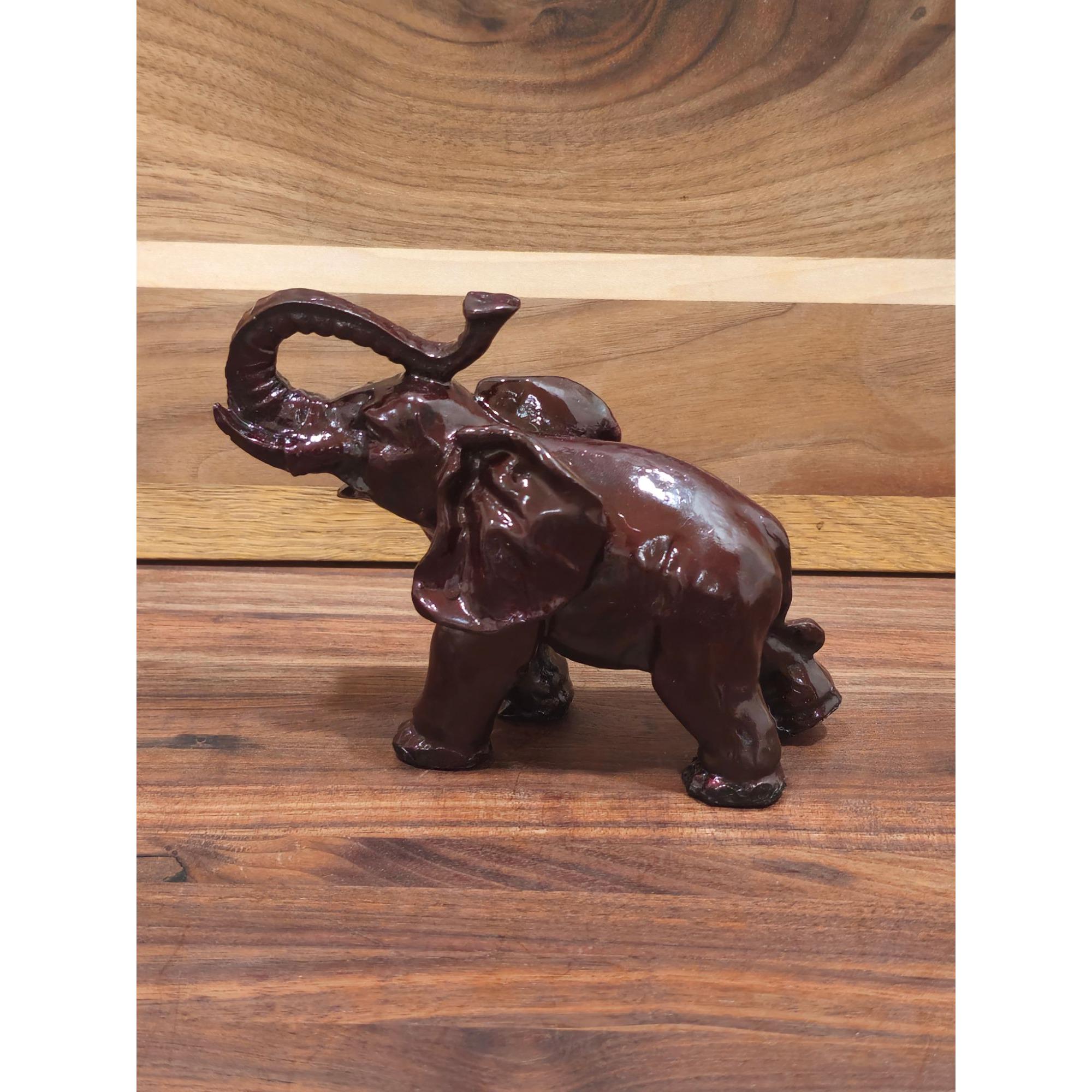 ヴィンテージのローズウッド彫刻の象の置物 - Etsy 日本