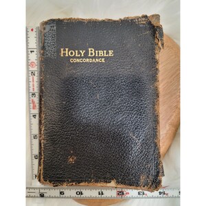Vintage Holy Bible, Red Letter Edition, Revised Standard Version, Copyright 1962