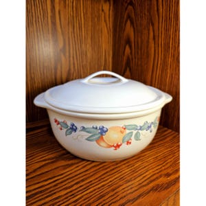 Corelle Coordinates Stoneware &quot;Abundance&quot; 2 1/2 Qt Casserole Dish with Lid