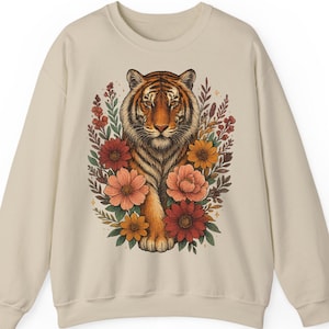 Floral Tiger Shirt Hoodie Sweatshirt – Boho Jungle Animal T-Shirt – Nature-Inspired Tiger Design – Aesthetic Wildlife Gift for Her