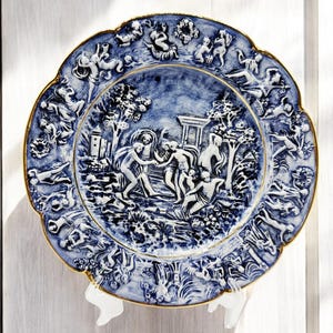 Capodimonte  - Piatto decorativo in stile classico anni ‘50