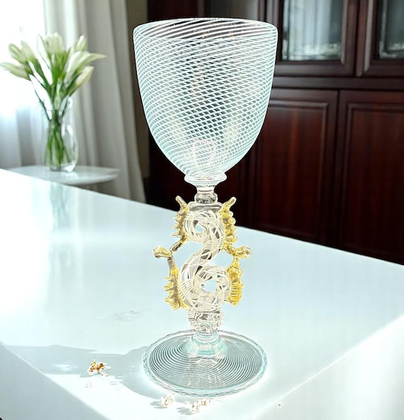 ムラーノ – 螺旋状のフィリグリーが施されたベネチアンガラスの聖杯