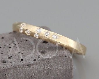 Handmade Knife Edge Wedding Ring set with Diamonds | 14k Gold Wedding Band | Diamonds Wedding Ring | Knife Edge Band