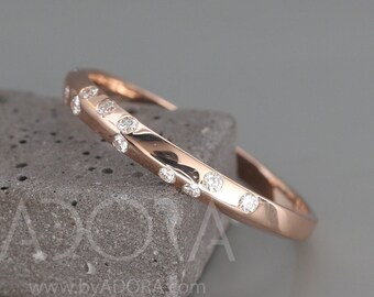 Anillo de bodas de oro rosa de 14 k con diamantes, hecho a mano y con filo de cuchillo.