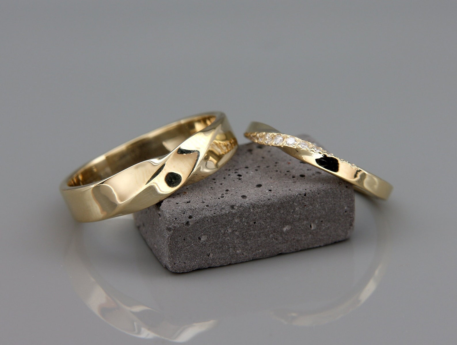 14k Gold Mobius Wedding Rings Set With Diamonds His and Hers Etsy