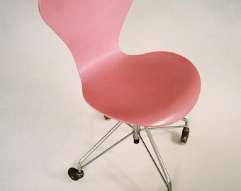 Rara silla giratoria 3117 de Arne Jacobsen para Fritz Hansen, 1970, icono del modernismo danés