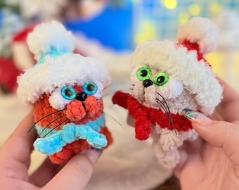 Virkat mönster för amigurumi till julkatt i plysch (PDF-mönster)