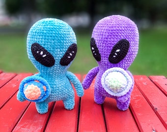 Crochet Plush Alien Amigurumi Pattern, Easy Toy (PDF Pattern)