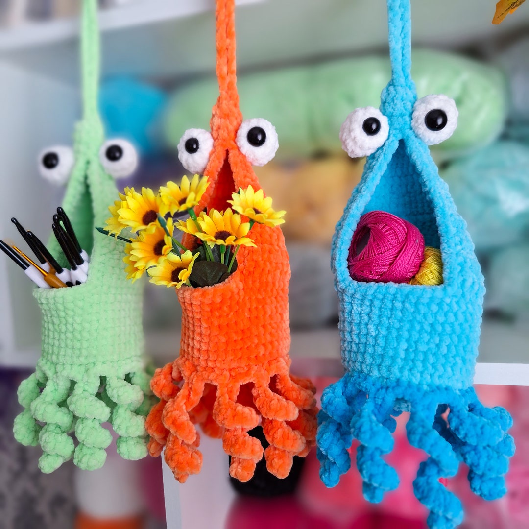 Crochet Alien Basket Pattern: Plush Car & Plant Hanger (PDF Pattern) - Etsy