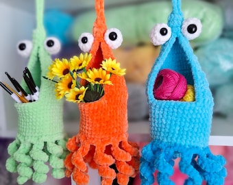 Crochet Alien Basket Pattern: Plush Car & Plant Hanger (PDF Pattern)