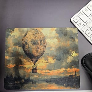 Steampunk Mousepad – Heißluftballon mit Landkartenmotiv
