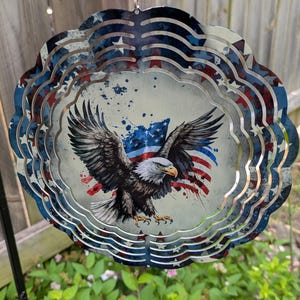 Eagle & American Flag Wind Spinner: 8&quot; Patriotic Garden Decor