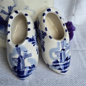 Vintage Dutch Blue Pottery Clogs – Delft Blue Porcelain Shoes | Pair of Decorative Miniature Shoes