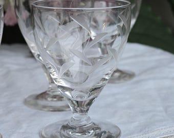 Crystal Liqueur Glasses Set of 5, Vintage Cut Glass Cordial Glasses, Small Aperitif Barware, Mid Century