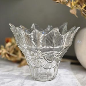 Rare Vintage Tulip Petal Crystal Vase with Ornate Detail,