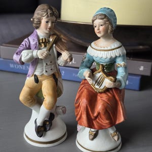 Vintage Porcelain Figurines. Figurine of a girl and a guy. Porcelain Musicians Figurines. Rare Antique Finds