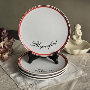 Set of 4 Vintage French Cheese Plates, Roquefort Chèvre Camembert Gruyère Decor, 4 Vintage Ceramic Cheese Plates, French Bistro Style,