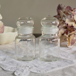 Vintage Belgian Apothecary Jars (Set of 2) – Clear Glass, Bubble Top, 9.5 cm – Mid-Century Pharmacy Bottles