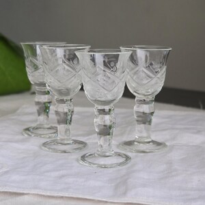 Set of Four Antique Etched Crystal Liqueur/Shot Glasses, Charming Set of 4 Vintage Etched Crystal Cordial/Liqueur/ Vodka Glasses