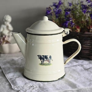 Vintage Enamel Cow Teapot with Lid – Cottagecore Farmhouse Kettle, Rustic Cow Motif