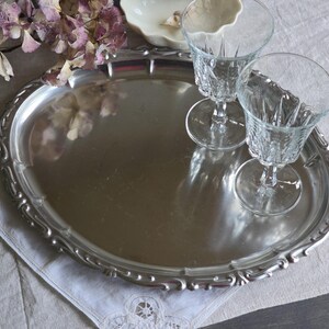 Vintage metal oval tray. Vintage  Serving Tray. Mid Century Metalware Boho Chic, Kitchenware retro. Shabby Chic.