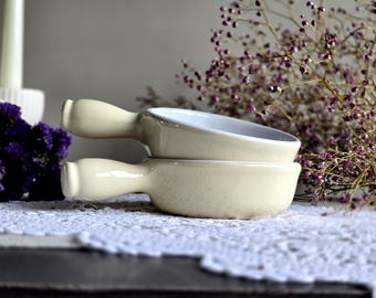 Emile Henry Ramekins Set of 2 – Vintage France Porcelain Soufflé Dishes with Handles, 11 cm