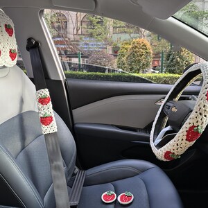 White strawberry crochet car steering wheel cover,Strawberry car seat belt,Handmade,Crochet,Car accessories,Gift for her,New Car Becoration