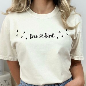Free Birds T-Shirt, Comfort Colors Bird Shirt, Birding T-shirt, Birding Shirt, Bird Gift, Birding Gift, Comfort Colors Shirt, Bird Watcher