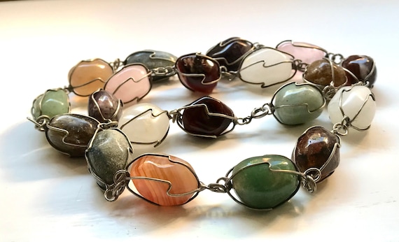 Assorted agate wire necklace. Multi-coloured neck… - image 1