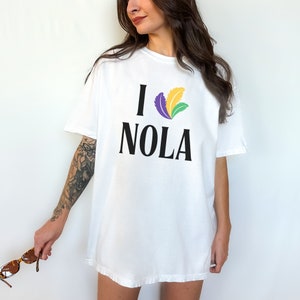 I Love NOLA Tee, New Orleans Tshirt, NOLA Bachelorette, Travel Gifts for Her, Bride Tribe, New Orleans Girl, Trendy, Minimalist, Oversized
