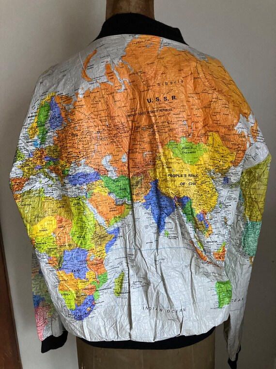 Vintage tyvek paper windbreaker Gem