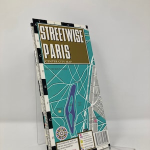 ストリートワイズ パリ: センターシティマップ PB ペーパーバック 1st Therefore LN 新品同様 1994 136142