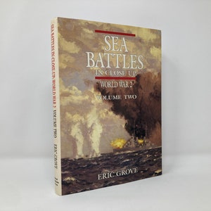 Sea Battles in Close-Up: World War II by Eric Grove HC Hardcover 1st First LN Like New 1993  131879