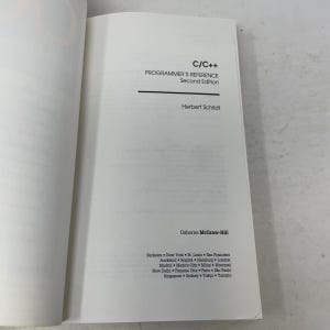C/C++ Programmer's Reference by Herbert Schildt PB 2nd Edition Paperback Very Good 2000 556095 image 3