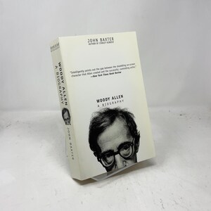 Woody Allen by John Baxter PB First Edition Paperback Like New 1998 387185