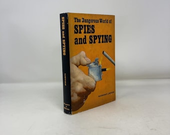Die gefährliche Welt der Spies und Spionage von Robert Liston HK Erste Ausgabe Hardcover Very Good 1967 310721