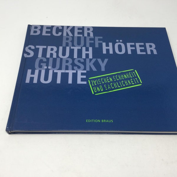 Zwischen Schonheit Und Sachlichkeit by Boris Becker HC Hardcover 2002 LN Like New