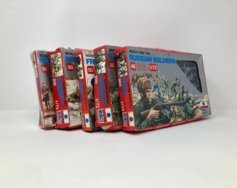 ESCI World War II Soldier set of 5 1/72 Scale Model Kits (Russian Soldiers, U.S. Paratroopers 82a “Screaming Eagles”...) New in Boxes 138040