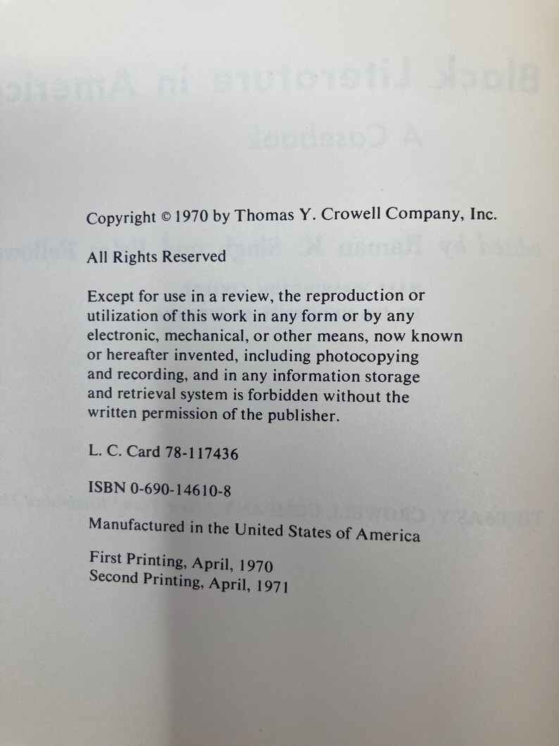 Puede incluir: Una p&aacute;gina de libro con texto que incluye informaci&oacute;n de derechos de autor de 1970 de Thomas Y. Crowell Company, Inc. El texto tambi&eacute;n incluye el ISBN y el n&uacute;mero de tarjeta de la Biblioteca del Congreso.