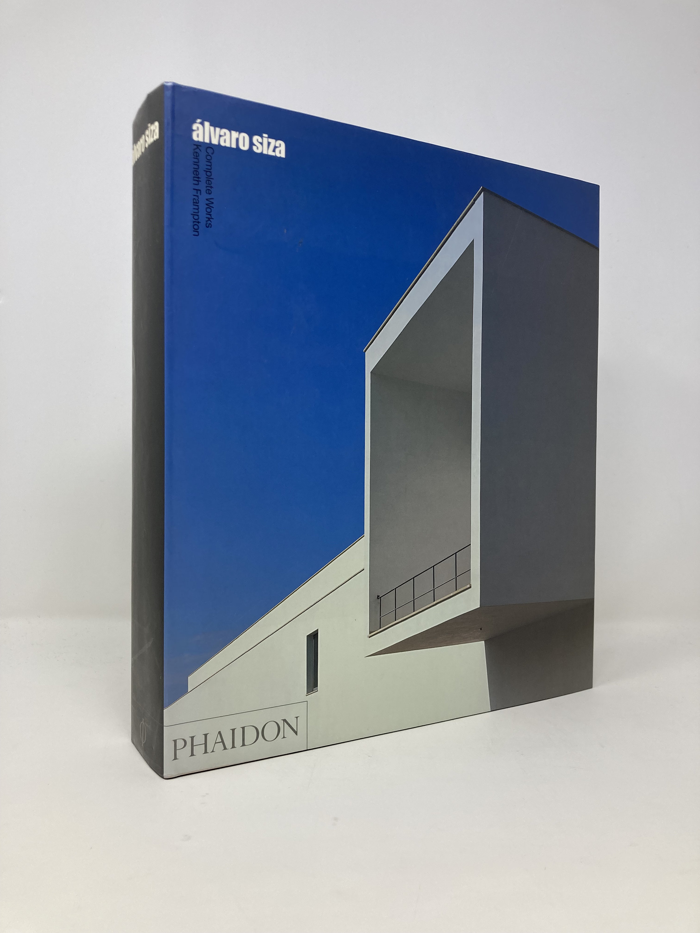 Álvaro Siza complete works Phaidon Alvaro Siza, complete works by Kenneth Frampton: Bon Couverture
