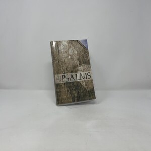 The Book of Psalms by Biblica, Inc. PB First Thus Paperback Like New 2001 408514 image 6