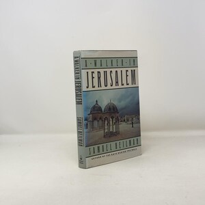 A Walker in Jerusalem by Samuel Heilman HC First Edition Hardcover Very Good 1986 302079