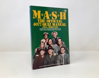 M.A.S.H.: The Official 4077 Quiz Manual von Paul Bertling PB Paperback 1. First LN Like New 1984 153622