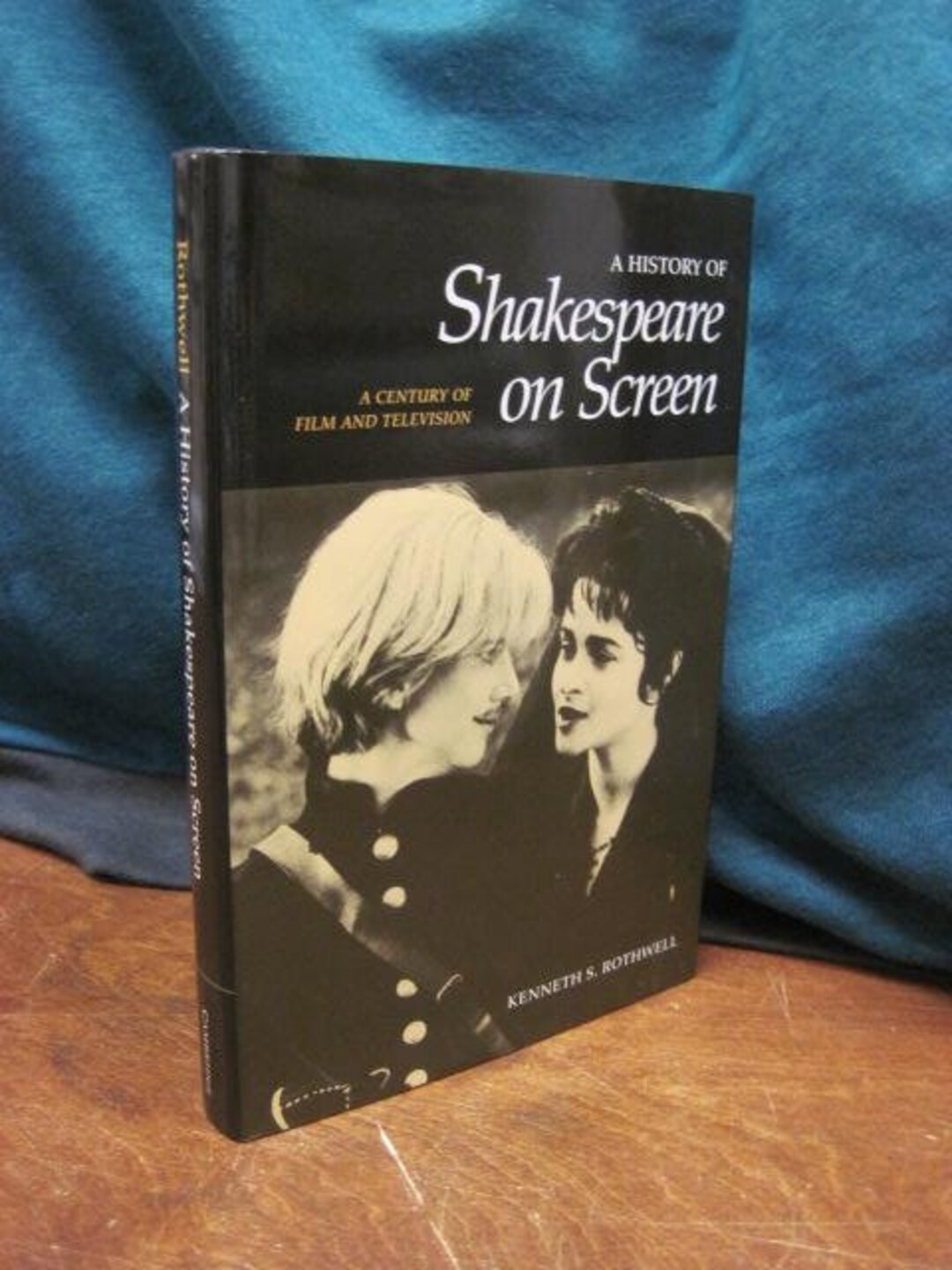 A History of Shakespeare on Screen: A Century of Film and Television by ...