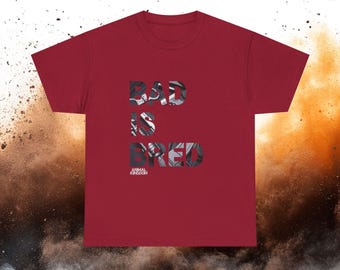 T-shirt inspiré du règne animal, style « Bad Is Bred », fan art de polar sombre, t-shirt graphique « Dark Oceanside Outlaw ».