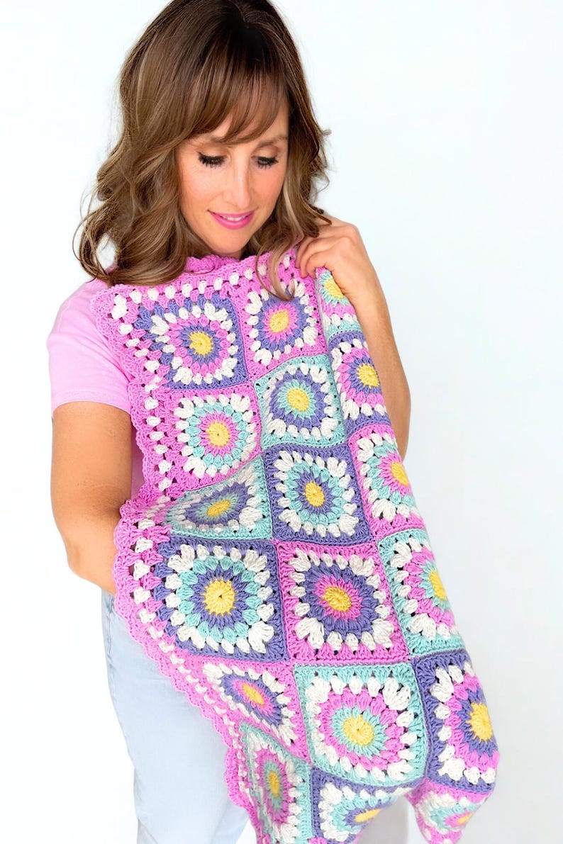 Vibrant crochet baby blanket pattern – perfect for beginners and gifts